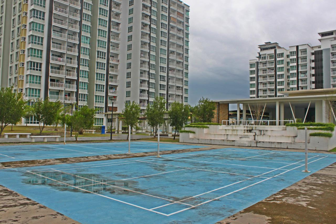 Hello Kitty Signature Suite Sandakan Exterior foto